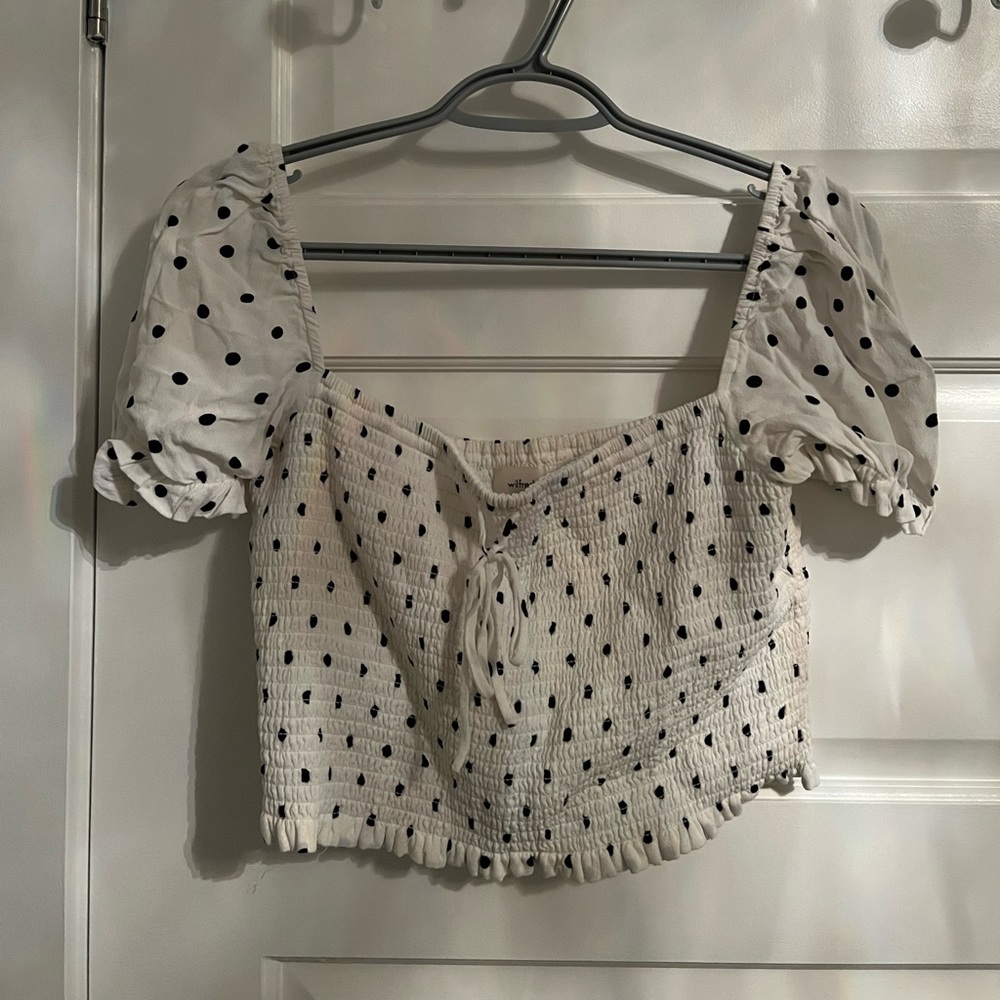 ARITZIA WHITE POLKA DOT CROP TOP